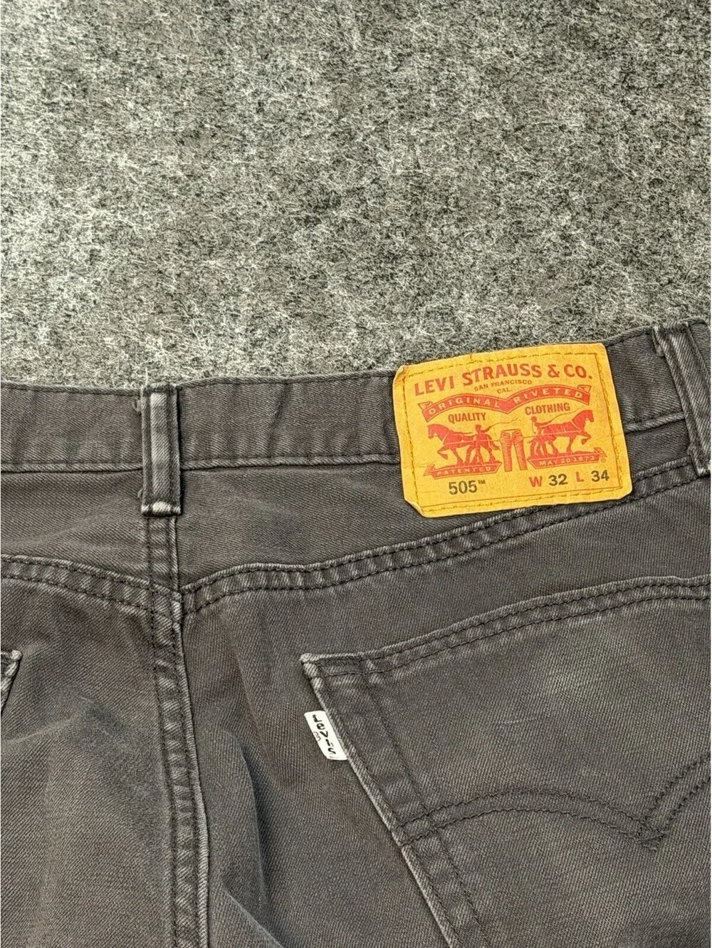 Levi’s 505 Regular Fit Gray Jeans 32x31 Stretch Denim Zipper Fly